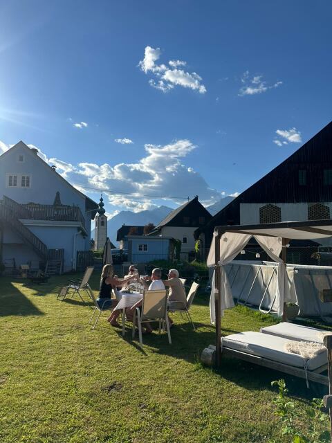 Landhaus-Vorderberg-tuin-heerlijk eten